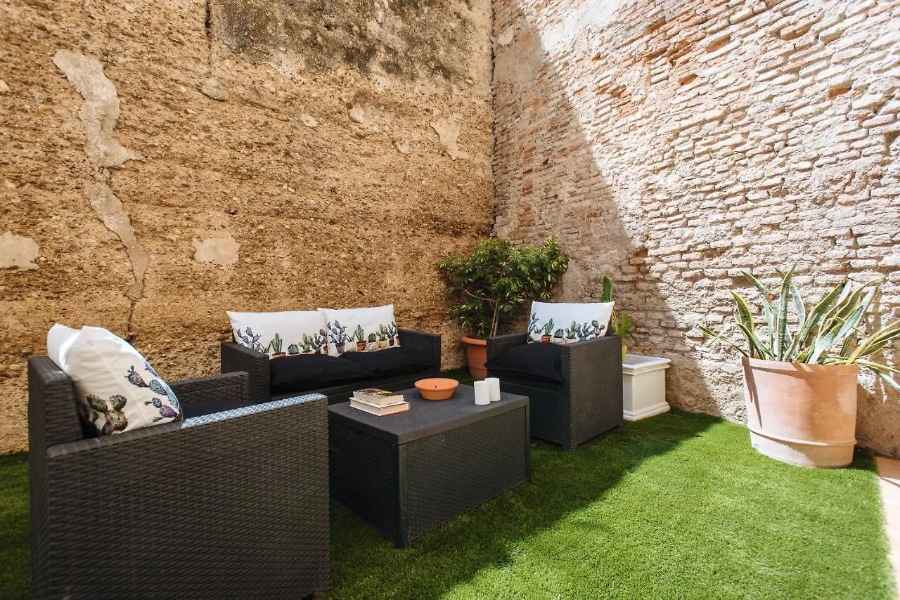 Sol Suite Apartment With Garden Sevilla